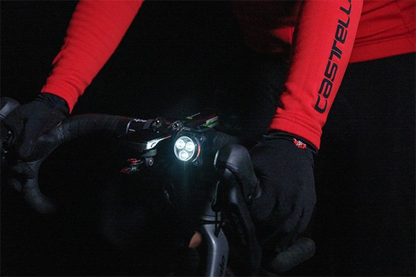 Lezyne Zecto Drive front light on handlebars